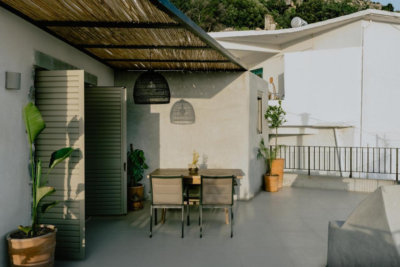 Antigone'S Stone House Villa ปลาเกียส ภายนอก รูปภาพ